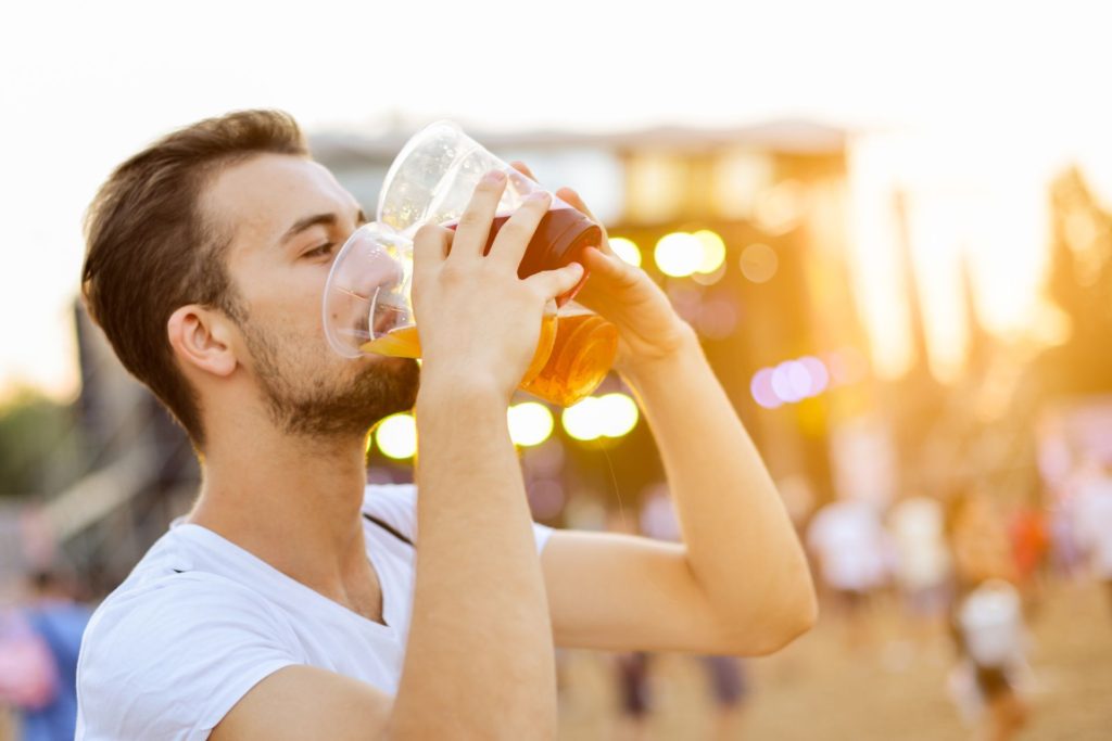 What is Binge Drinking? Top 7 Associated Dangers